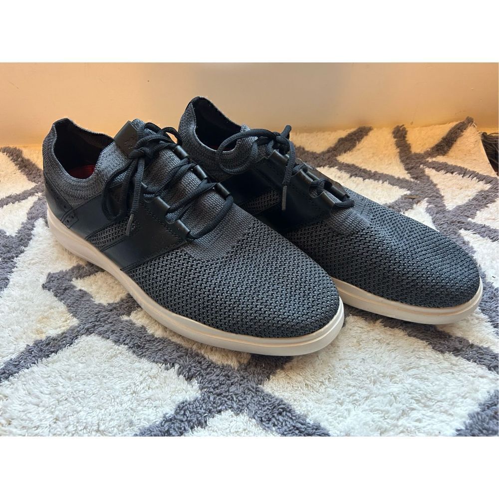 Stacy Adams leather and fabric stylish sneakers size 11